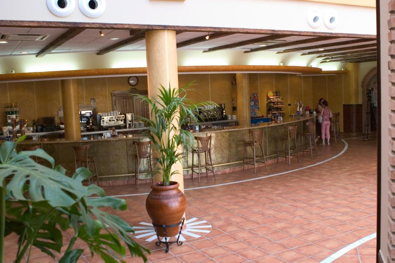 Hotel-Restaurante Cerrillo San Marcos Diezma Extérieur photo